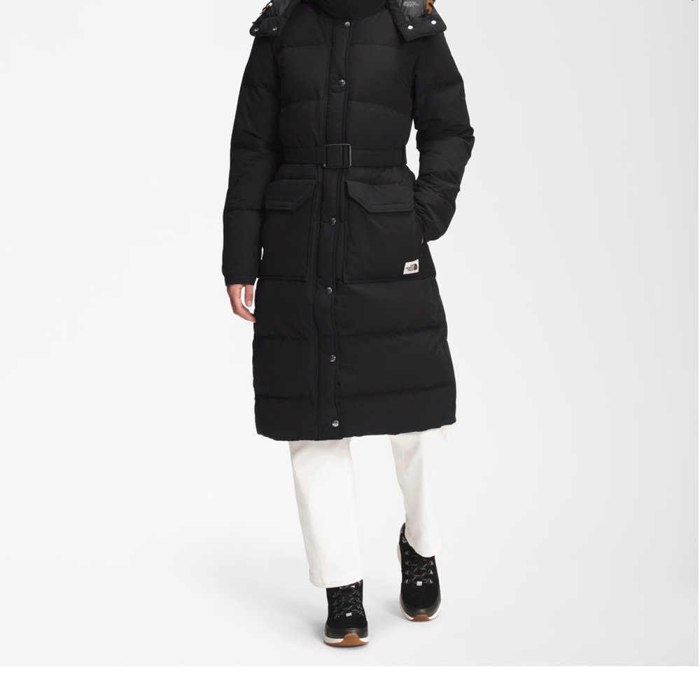 The North Face Women's XL Black Puffer Coat retails $400 plus tax!